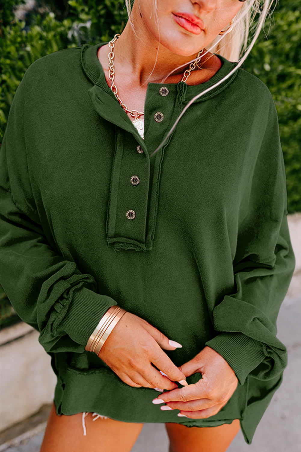 Slouchy Henley-Sweatshirt mit tief angesetzter Schulterpartie in Pink