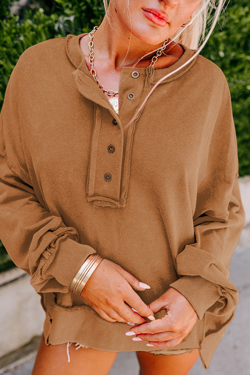 Slouchy Henley-Sweatshirt mit tief angesetzter Schulterpartie in Pink