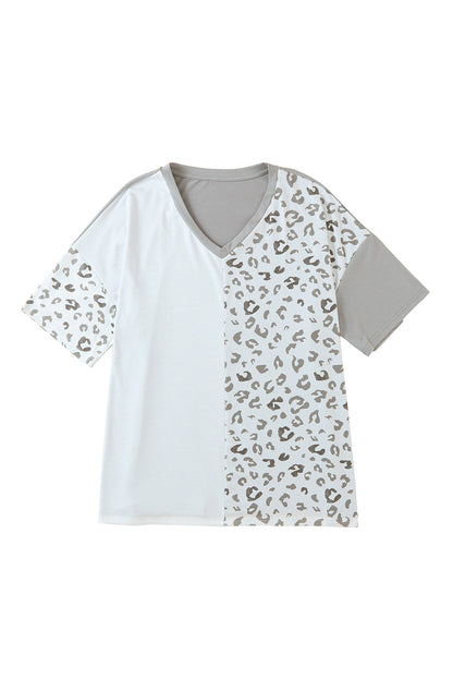 Camiseta de talla grande con cuello en V y patchwork de leopardo gris