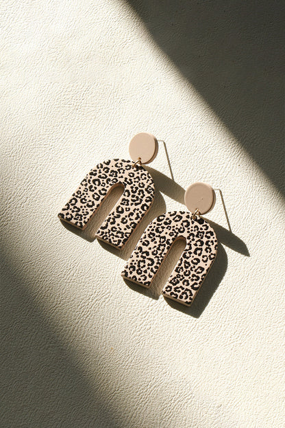 Pendientes en forma de puerta de acrílico con estampado de leopardo beige