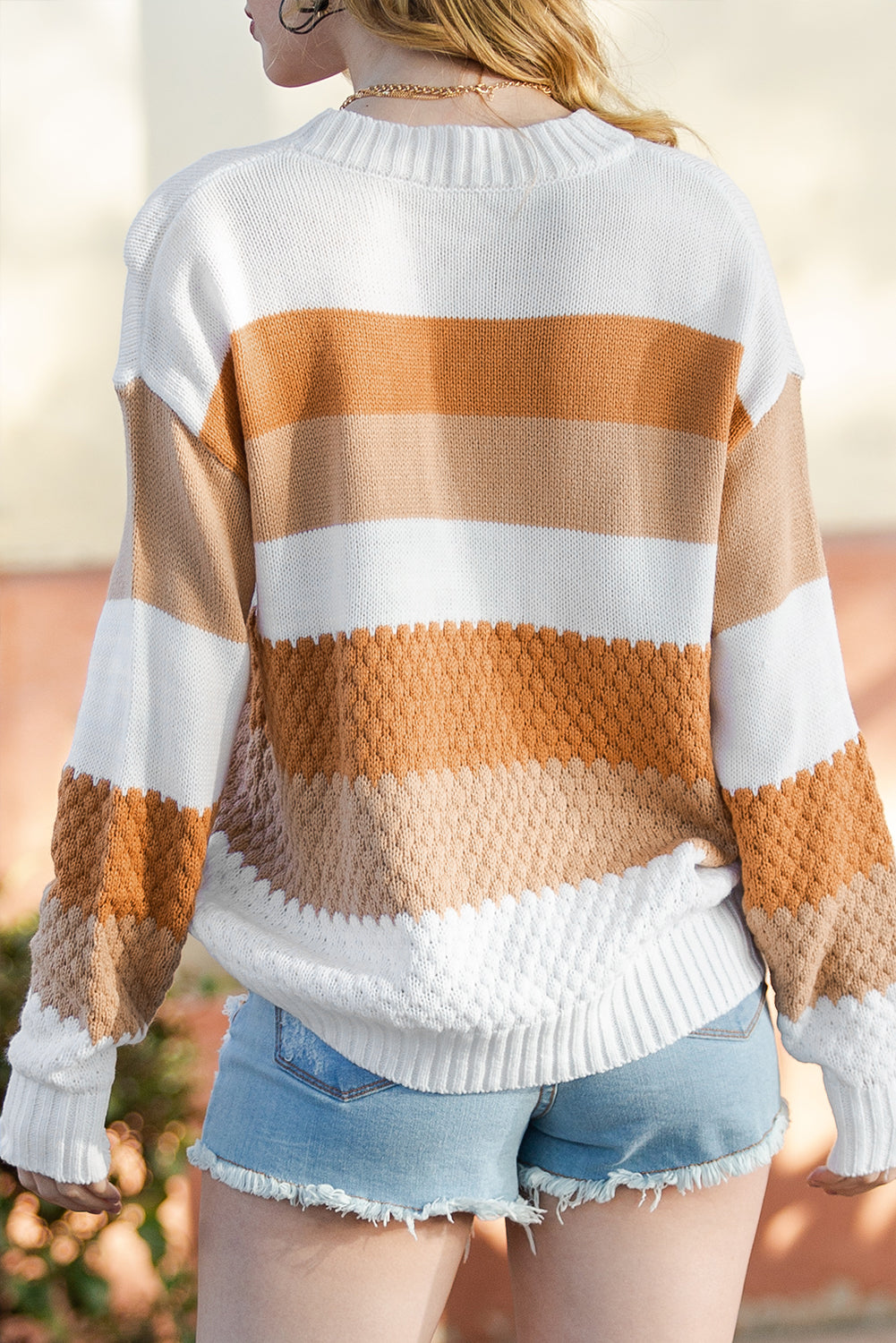 Rot gestreifter Colorblock-Strickpullover mit tief angesetzten Ärmeln