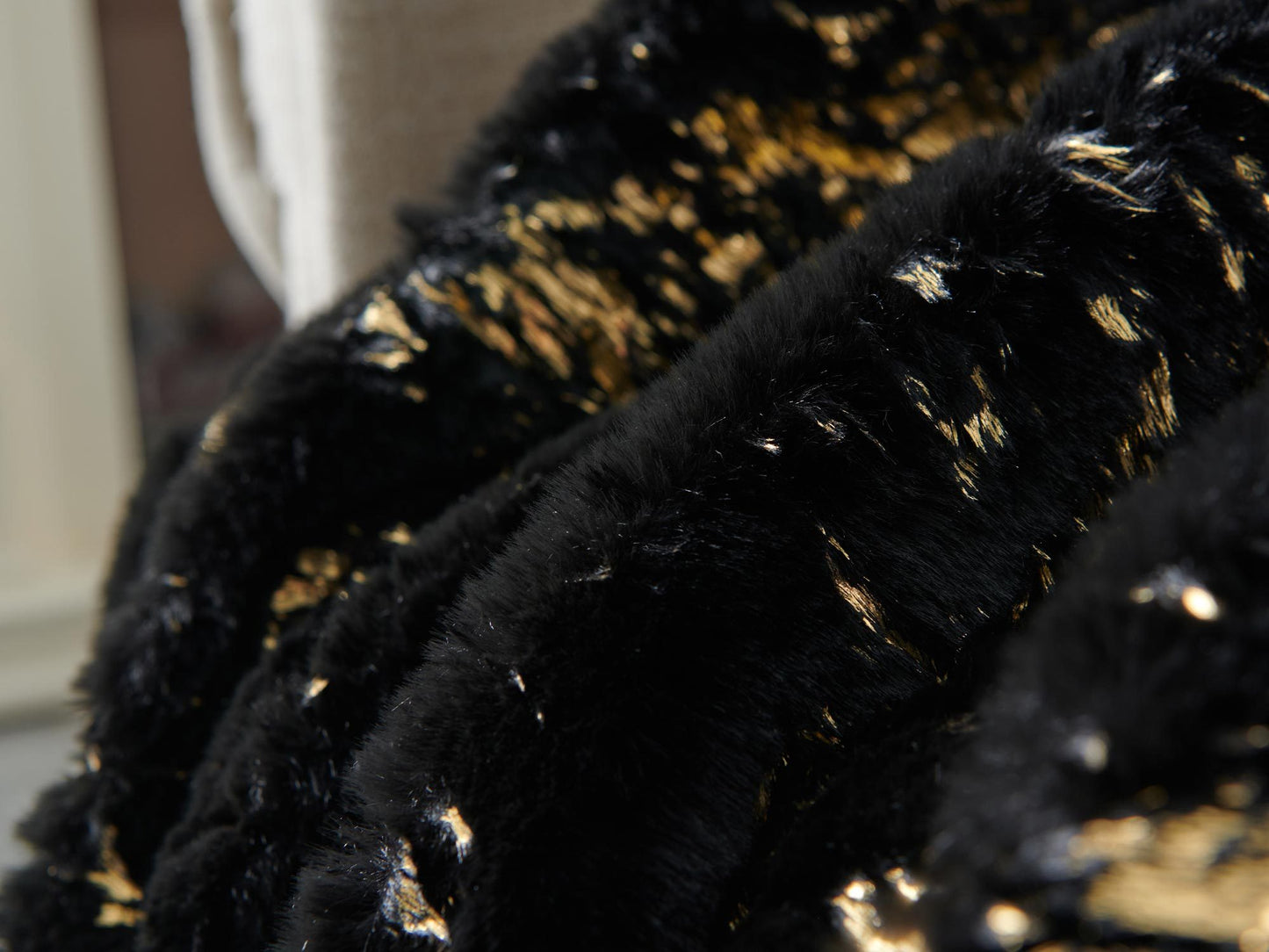 Black Luxury Chinchilla Faux Fur Gilded Throw Blanket