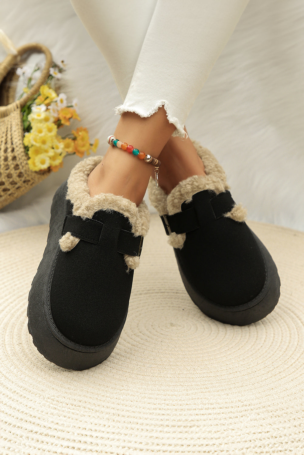 Black Plush Patched Buckle Decor Thick Sole Thermal Slippers