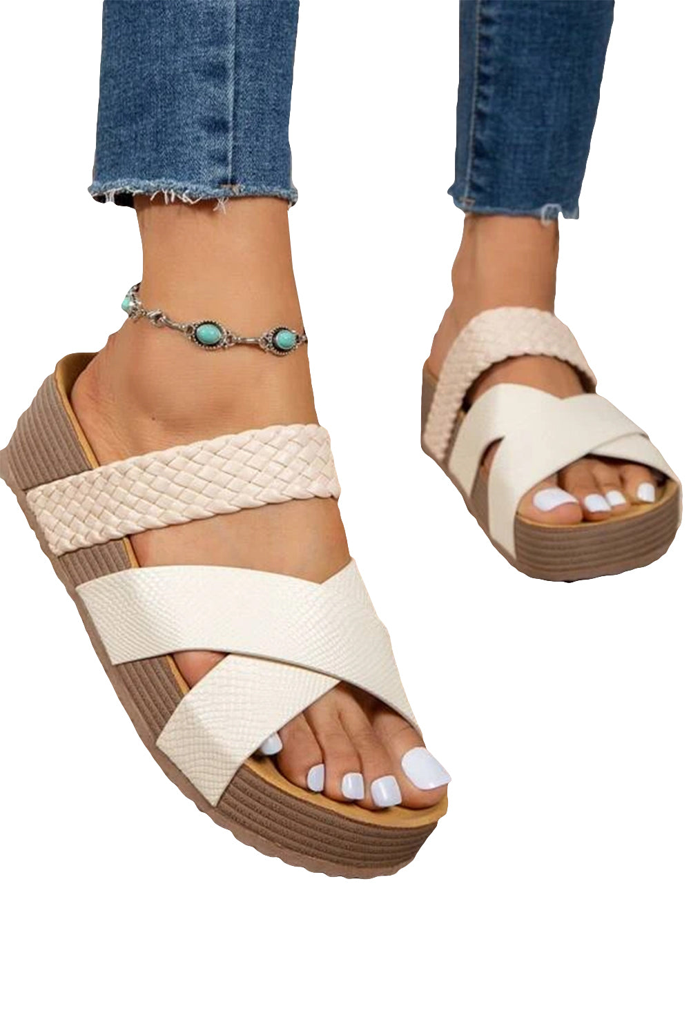 Sandalias con plataforma cruzada y detalle trenzado en beige