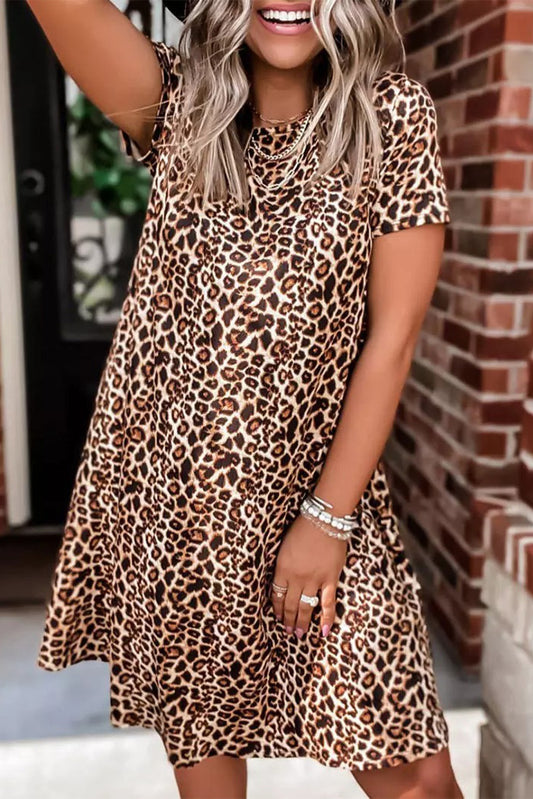 Vestido informal con estampado de leopardo y cuello redondo, manga corta, corte A