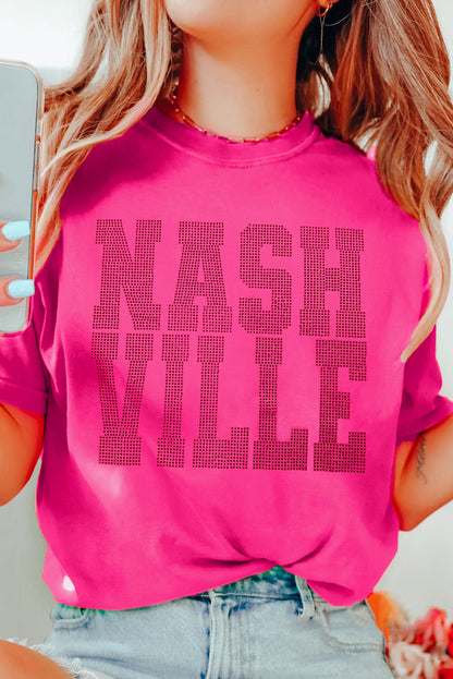 Camiseta con cuello redondo y gráfico NASHVILLE con diamantes de imitación en rojo rosa