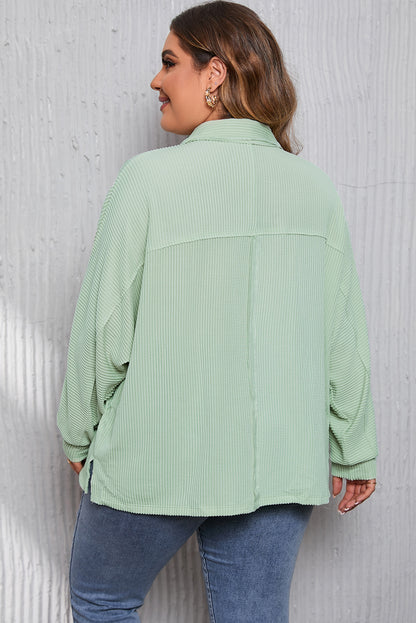 Top henley de manga larga con bolsillos de canalé y talla grande verde