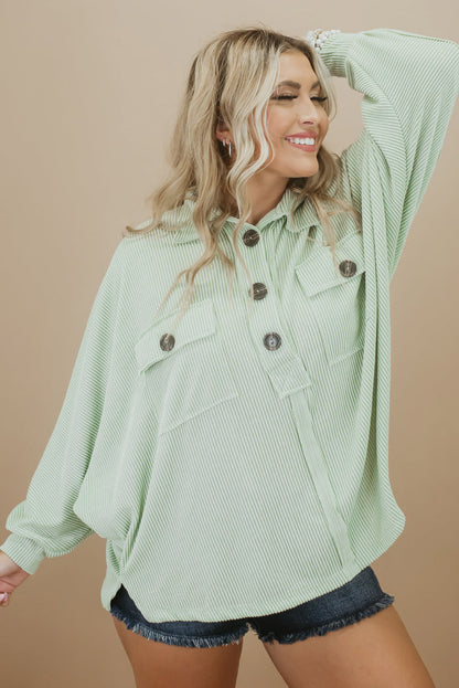 Top henley de manga larga con bolsillos de canalé y talla grande verde