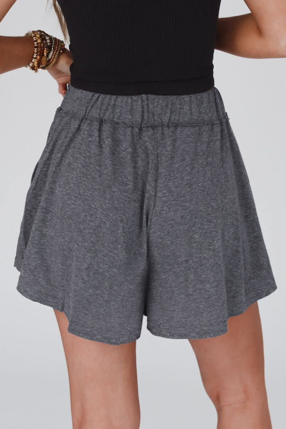 Pantalones cortos culotte con bolsillo lateral y cintura elástica gris