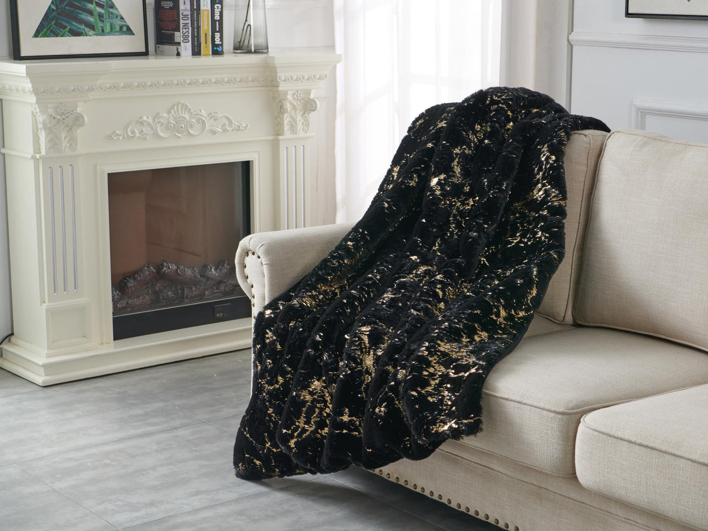 Black Luxury Chinchilla Faux Fur Gilded Throw Blanket