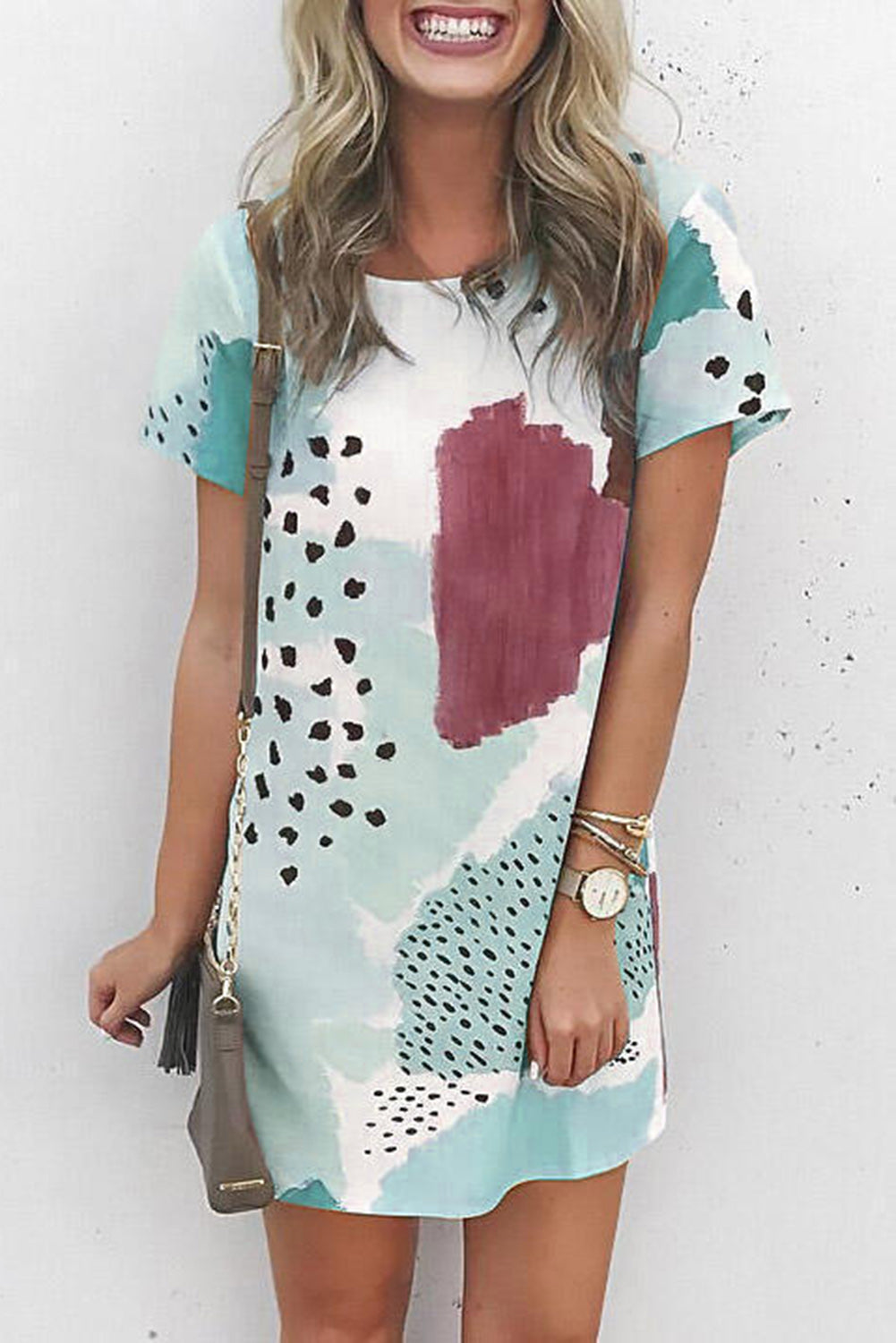 Vestido camisero informal con estampado de manchas y teñido anudado