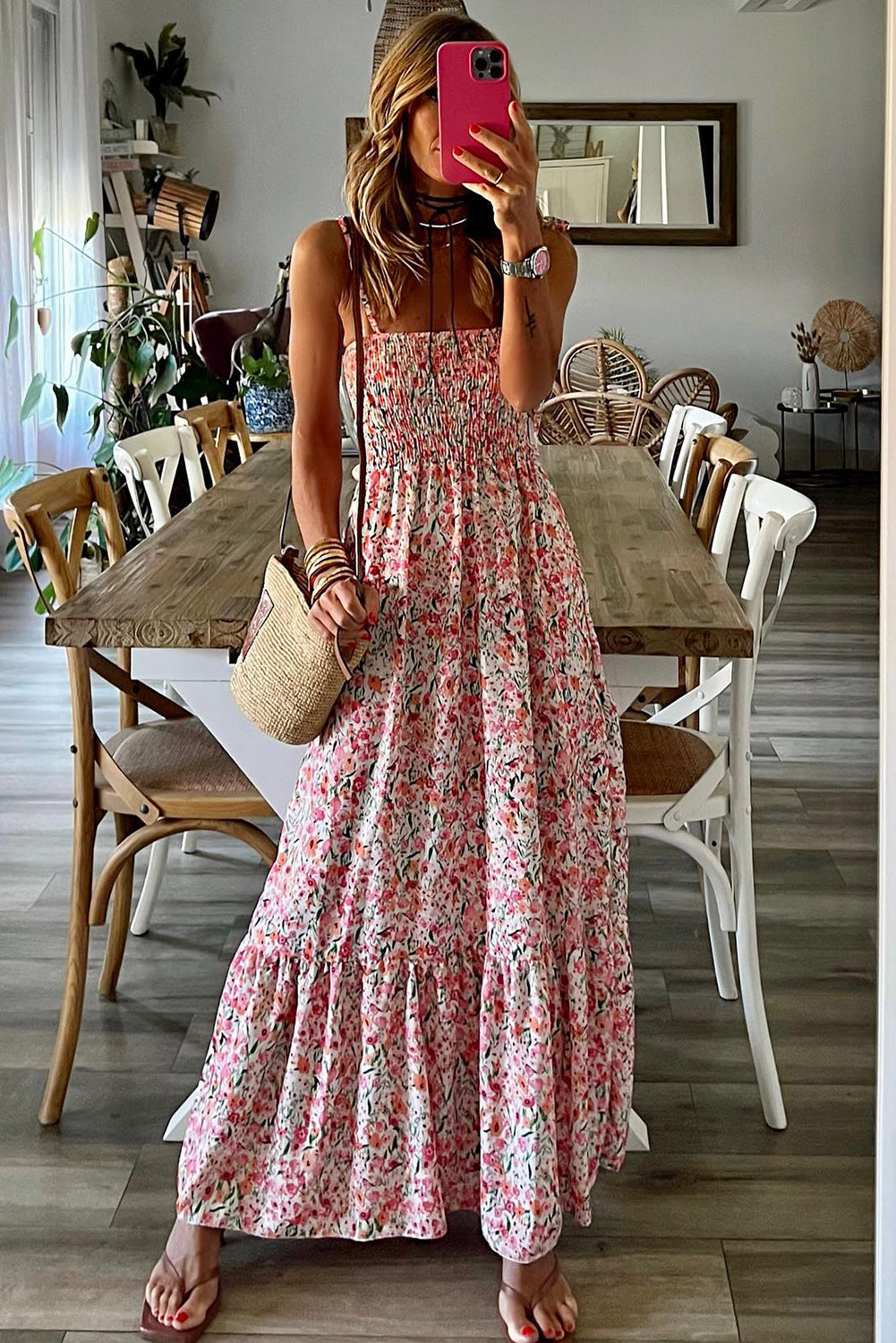 Vestido largo con volantes fruncidos y lazo floral boho blanco