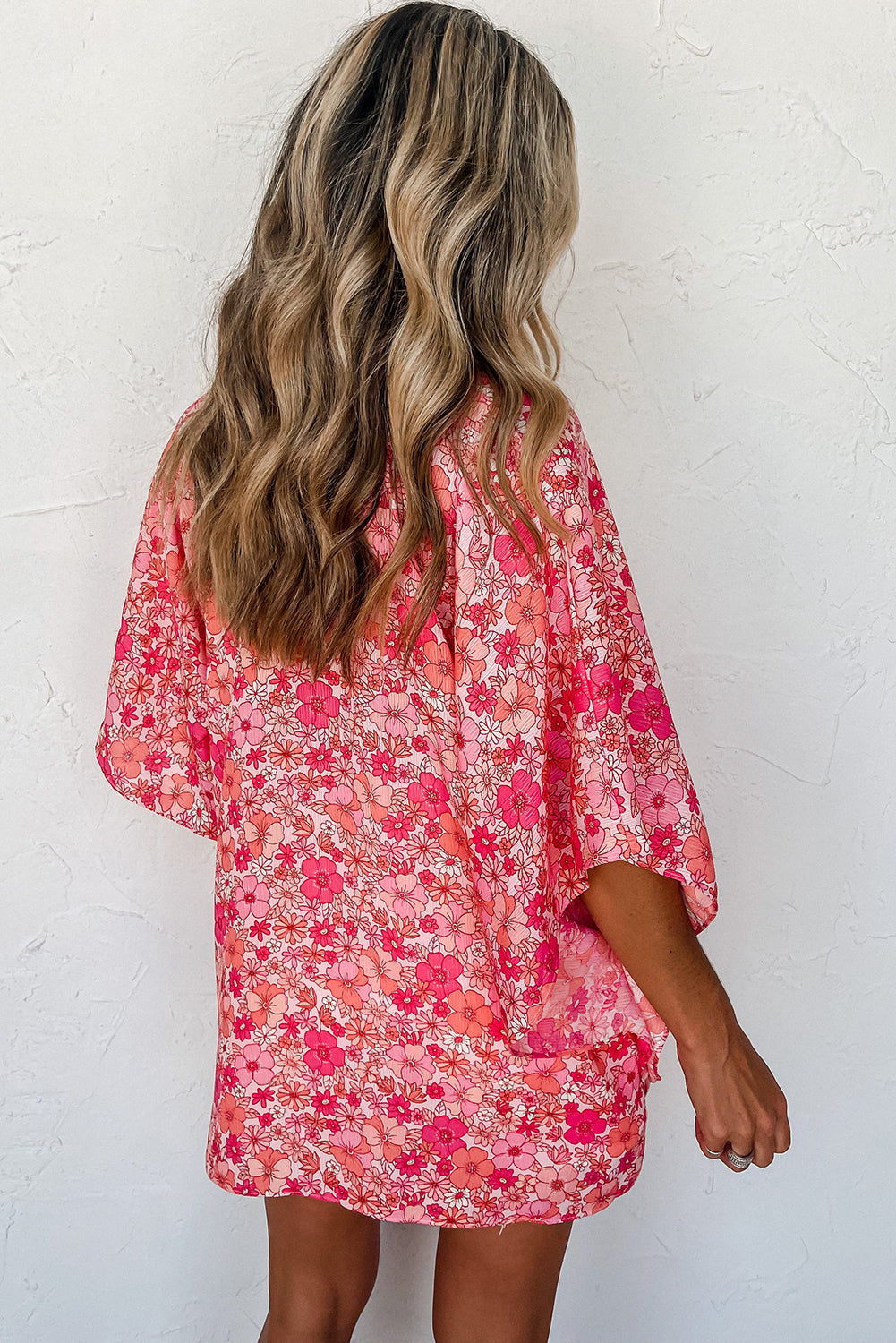 Blusa extragrande con cuello en V y estampado floral bohemio rosa