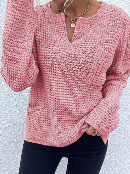 Langärmliger Pullover mit Kerben