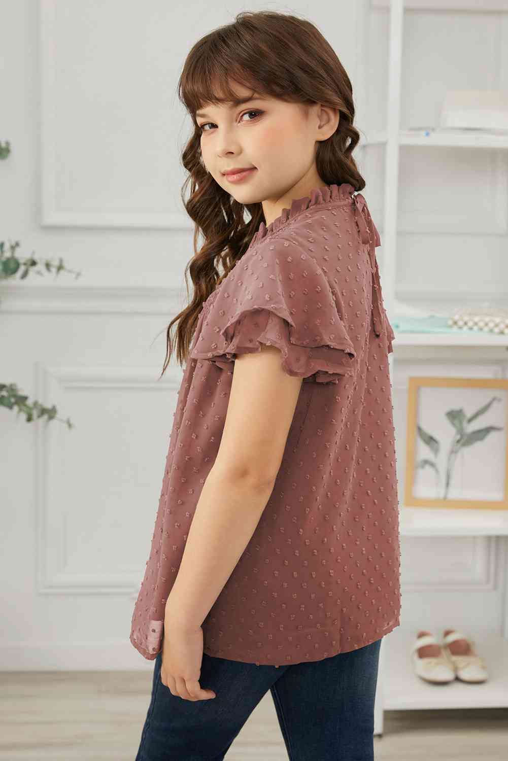 Blusa fruncida con mangas acampanadas y lunares suizos para niñas