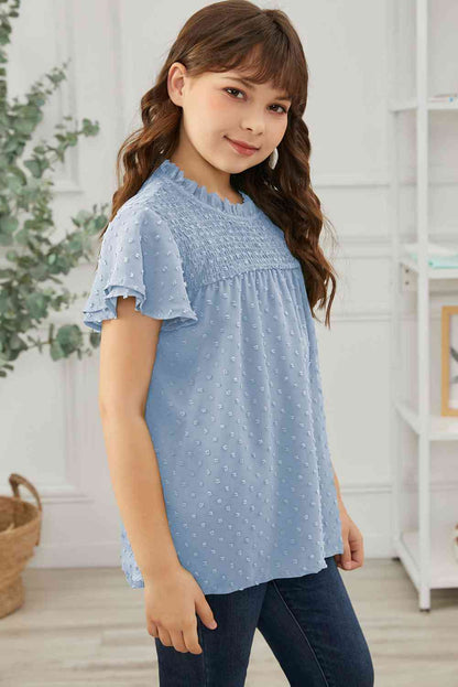 Blusa fruncida con mangas acampanadas y lunares suizos para niñas