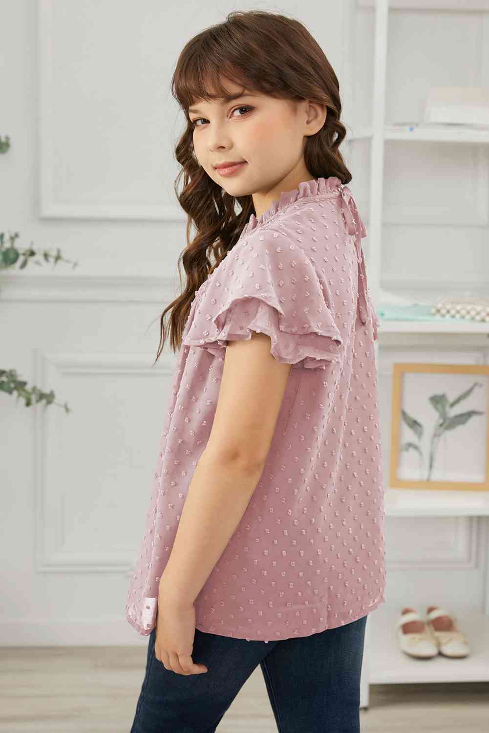 Blusa fruncida con mangas acampanadas y lunares suizos para niñas